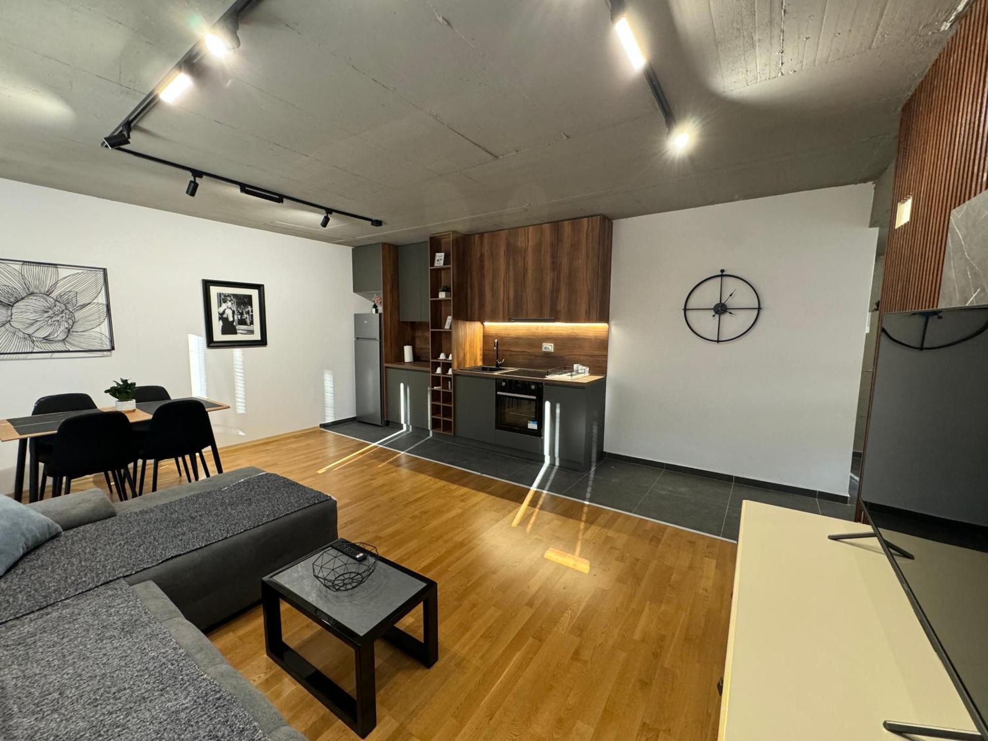 סקופיה Luxury Apartment Iva VI מראה חיצוני תמונה